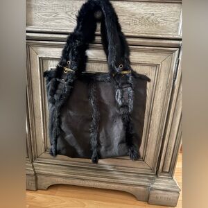 “PRE-OWNED” Elegant Black Fur-Trimmed Women's Bag
